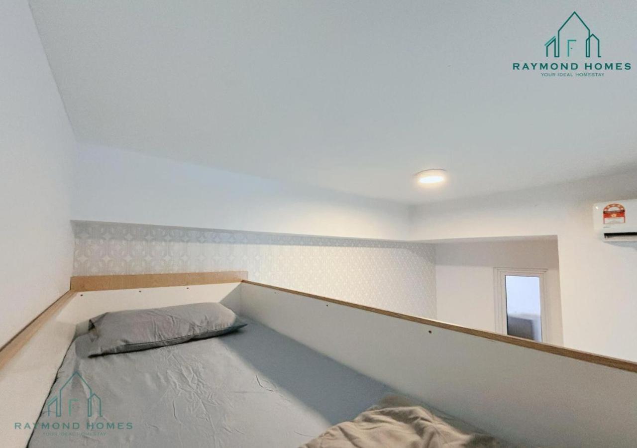 Maritime Sea View Duplex Apartment George Town